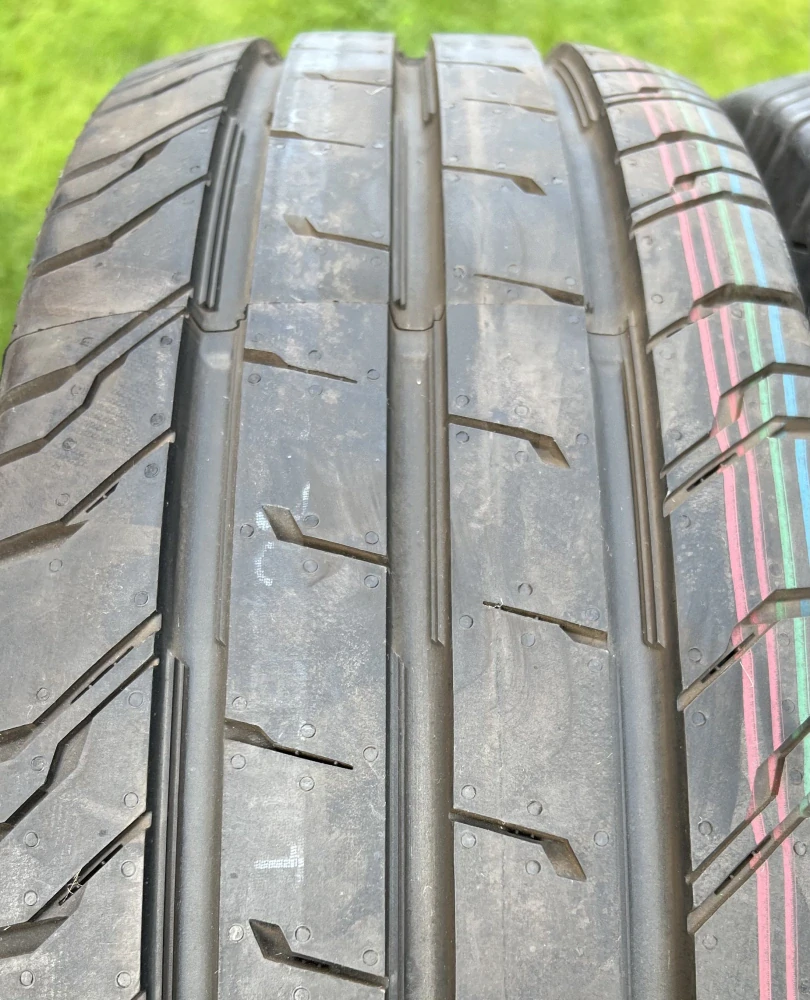 195/65 R16C 104/102T Continental (0217)