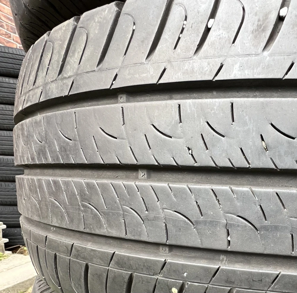 215/65 R16C 106/104H GoodYear (1220)