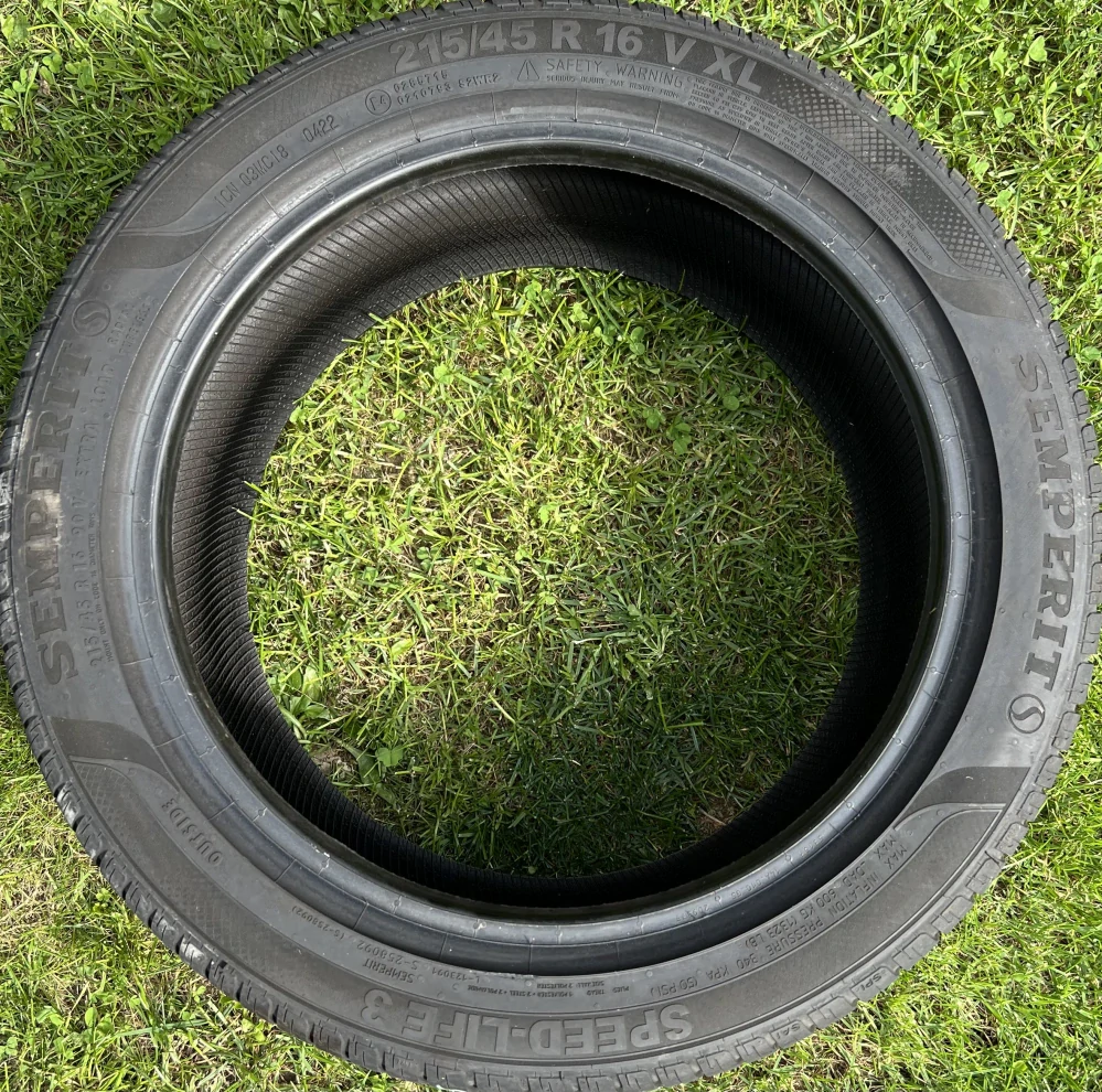 215/45 R16 90V XL Semperit (0422)