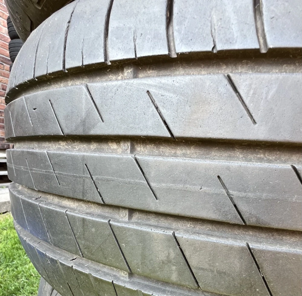 215/55 R17 98W XL GoodYear (0821)