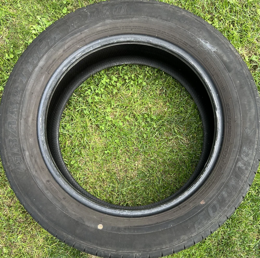 225/60 R18 100H Dunlop (1120)